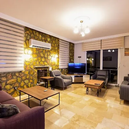 5 Star With First Class Amenities, 1004 *